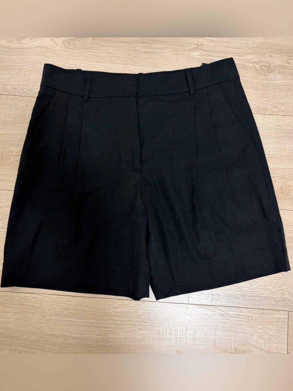 Theory Women’s Pleated Short